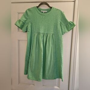 Green Short Sleeve Dress